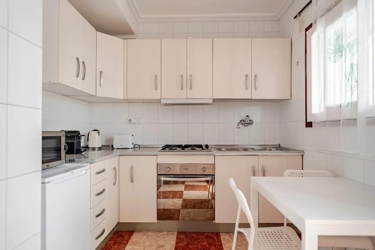 Apartment With Work/Study Room Close To Old Town Malaga Spain
