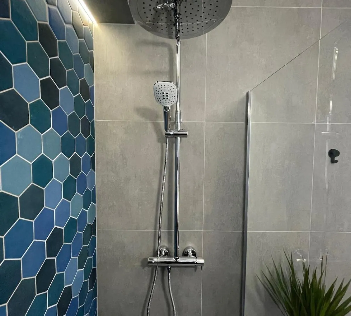 Apartment With Work/Study Room Close To Old Town Màlaga